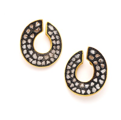 Lot 271 - PAIR OF 'COIL' EARRINGS