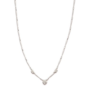 Lot 282 - DIAMOND NECKLACE