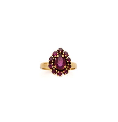 Lot 312 - RUBY RING