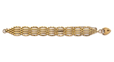 Lot 313 - GOLD BRACELET