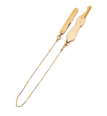 Lot 315 - GOLD KEY HOLDER AND PENKNIFE