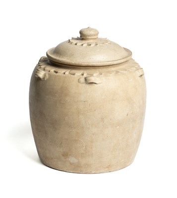 Lot 757 - A MONOCHROME GLAZED JAR AND COVER, VIETNAM, CIRCA 11TH CENTURY