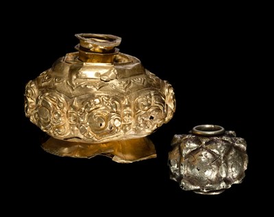 Lot 286 - TWO GOLD ORNAMENTS, JAVA, INDONESIA, 10TH-15TH CENTURY