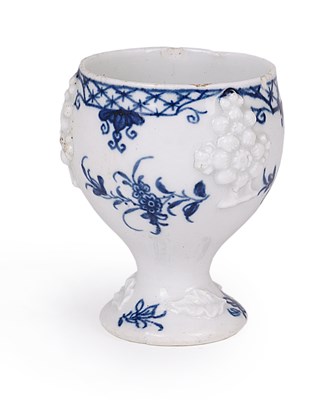 Lot 5 - A RARE WORCESTER BLUE AND WHITE EGGCUP