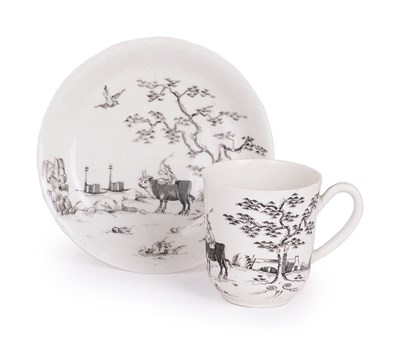 Lot 10 - A WORCESTER COFFEE CUP AND SAUCER WITH 'PENCILLED' CHINOISERIE DECORATION