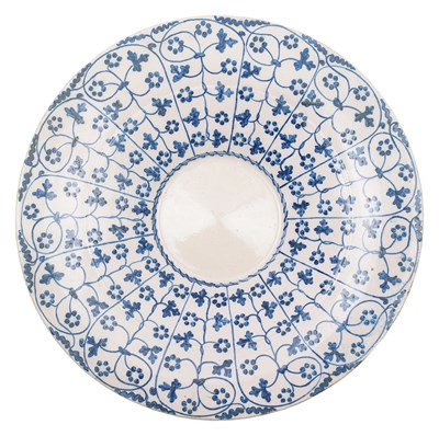 Lot 27 - A LARGE SPANISH FAIENCE BLUE AND WHITE DISH