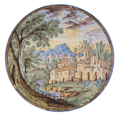 Lot 33 - A SMALL CASTELLI MAIOLICA DISH