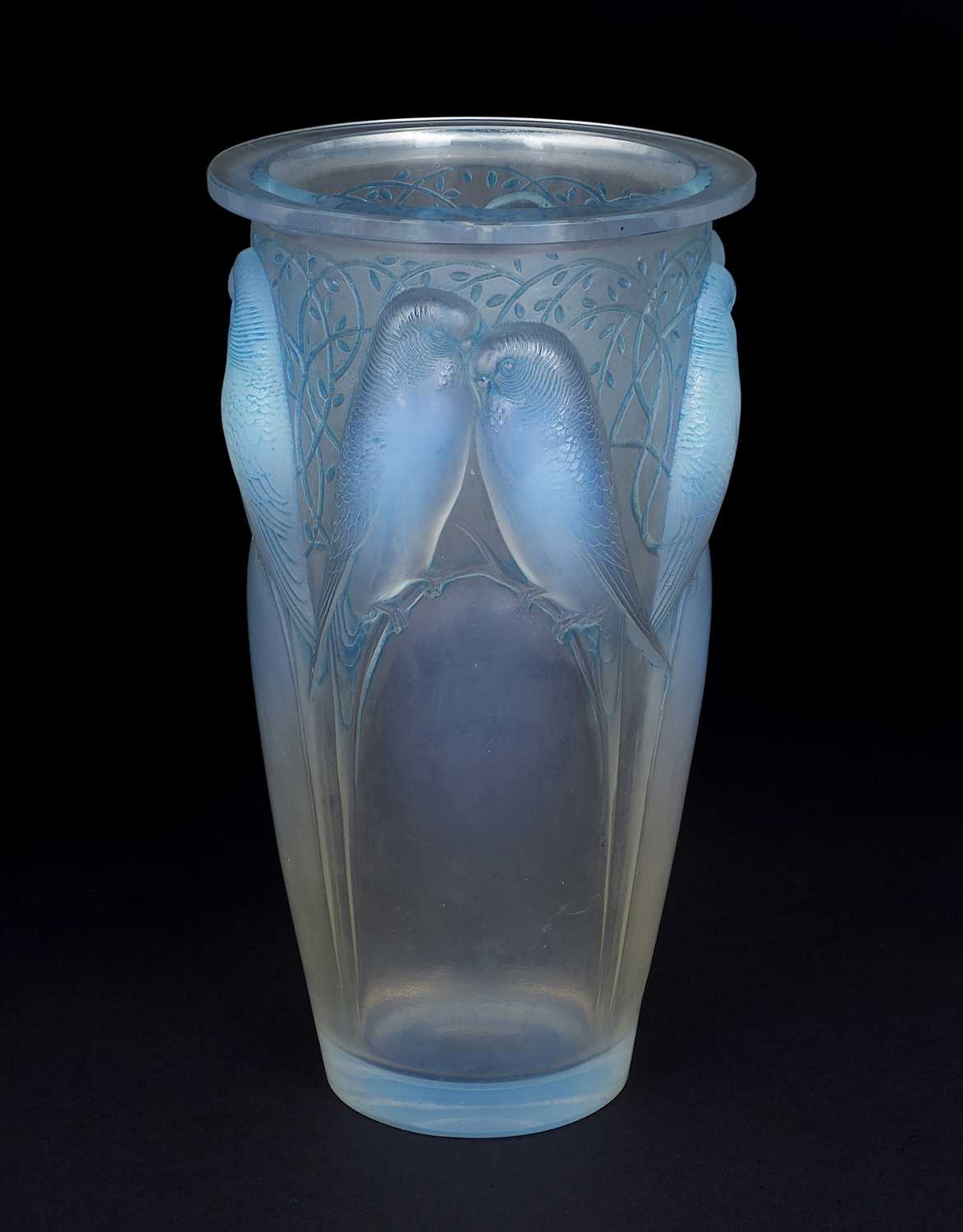 Lot 96 - A FRENCH OPALESCENT AND BLUE STAINED GLASS 'CEYLAN' VASE, RENE LALIQUE ET CIE, DESIGNED 1924