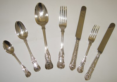 Lot 103A - A MATCHED SET OF GEORGIAN AND VICTORIAN TABLE SILVER