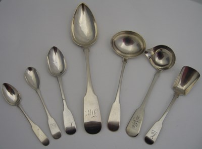 Lot 146 - ASSORTED IRISH TABLE SILVER