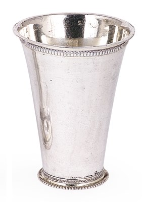 Lot 159 - A SILVER BEAKER