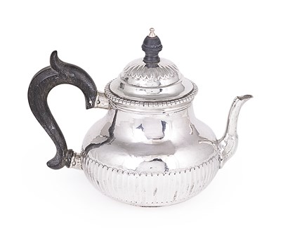 Lot 173 - A DUTCH SILVER TEAPOT AND COVER