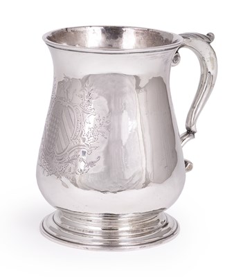 Lot 188 - A GEORGE III SILVER MUG