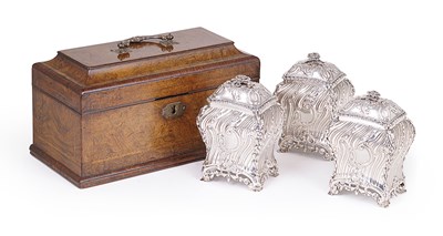 Lot 190 - A SET OF THREE GEORGE III SILVER TEA CADDIES