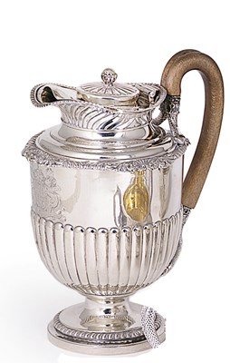 Lot 210 - A GEORGE III SILVER COFFEE BIGGIN