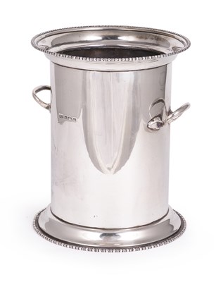 Lot 226 - A GEORGE V SILVER SYPHON STAND