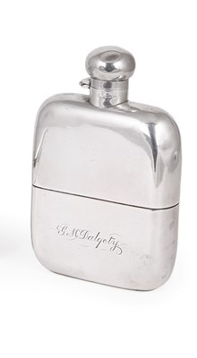 Lot 233 - A GEORGE V SILVER SPIRIT FLASK