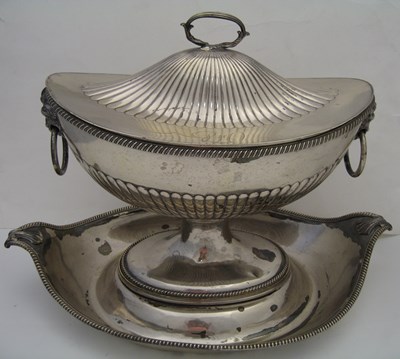 Lot 240 - A SHEFFIELD PLATE SOUP TUREEN