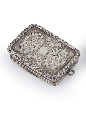 Lot 266 - A GEORGE IV SILVER VINAIGRETTE