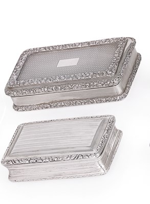 Lot 269 - A GEORGE IV SILVER SNUFF BOX