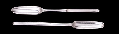 Lot 345 - A GEORGE III SILVER MARROW SCOOP