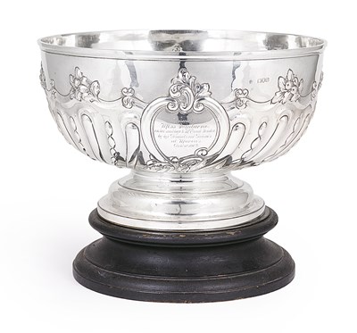 Lot 352 - AN EDWARDIAN SILVER ROSE BOWL