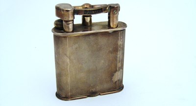 Lot 353 - AN ELECTROPLATE 'GIANT' TABLE LIGHTER