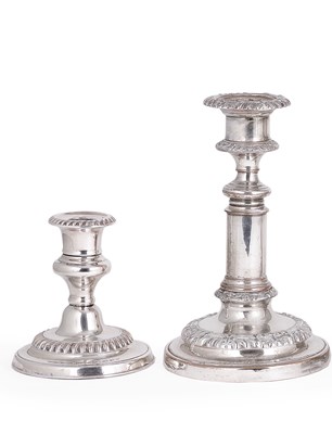 Lot 386 - A PAIR OF GEORGE III SHEFFIELD PLATE TELESCOPIC CANDLESTICKS