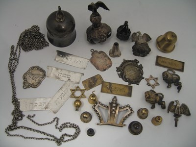 Lot 428 - ASSORTED JUDAICA ORNAMENTS