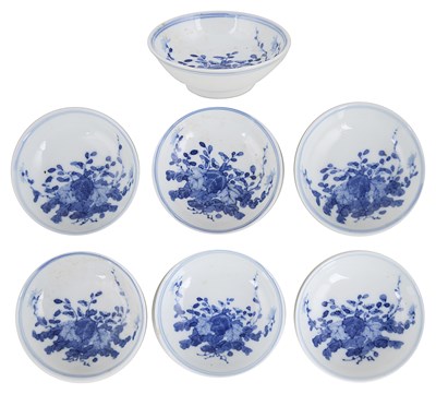 Lot 19 - A GROUP OF SEVEN CHINESE BLUE AND WHITE SMALL DISHES