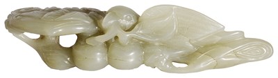 Lot 31 - A CHINESE CELADON JADE BIRD AND LINGZHI GROUP