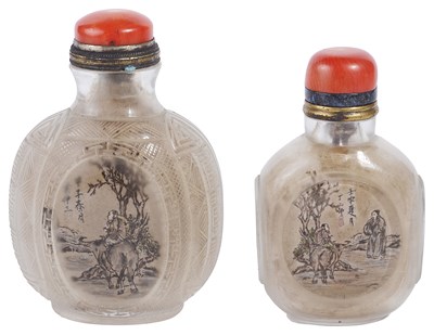 Lot 59 - ËœTWO CHINESE INSIDE-PAINTED GLASS SNUFF BOTTLES