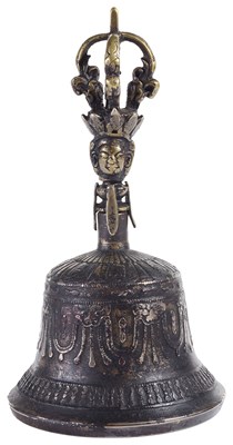 Lot 78 - A BRONZE BUDDHIST RITUAL BELL (GHANTA)