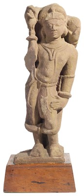 Lot 124 - A PINK SANDSTONE FIGURE OF AN ATTENDANT