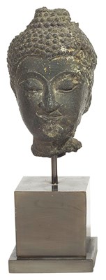 Lot 146 - AN AYUTHIA BRONZE HEAD OF BUDDHA