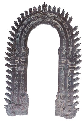 Lot 150 - A PRABHA FROM A BRONZE SHRINE