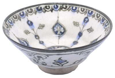 Lot 163 - â€¡ A KASHAN POTTERY BOWL