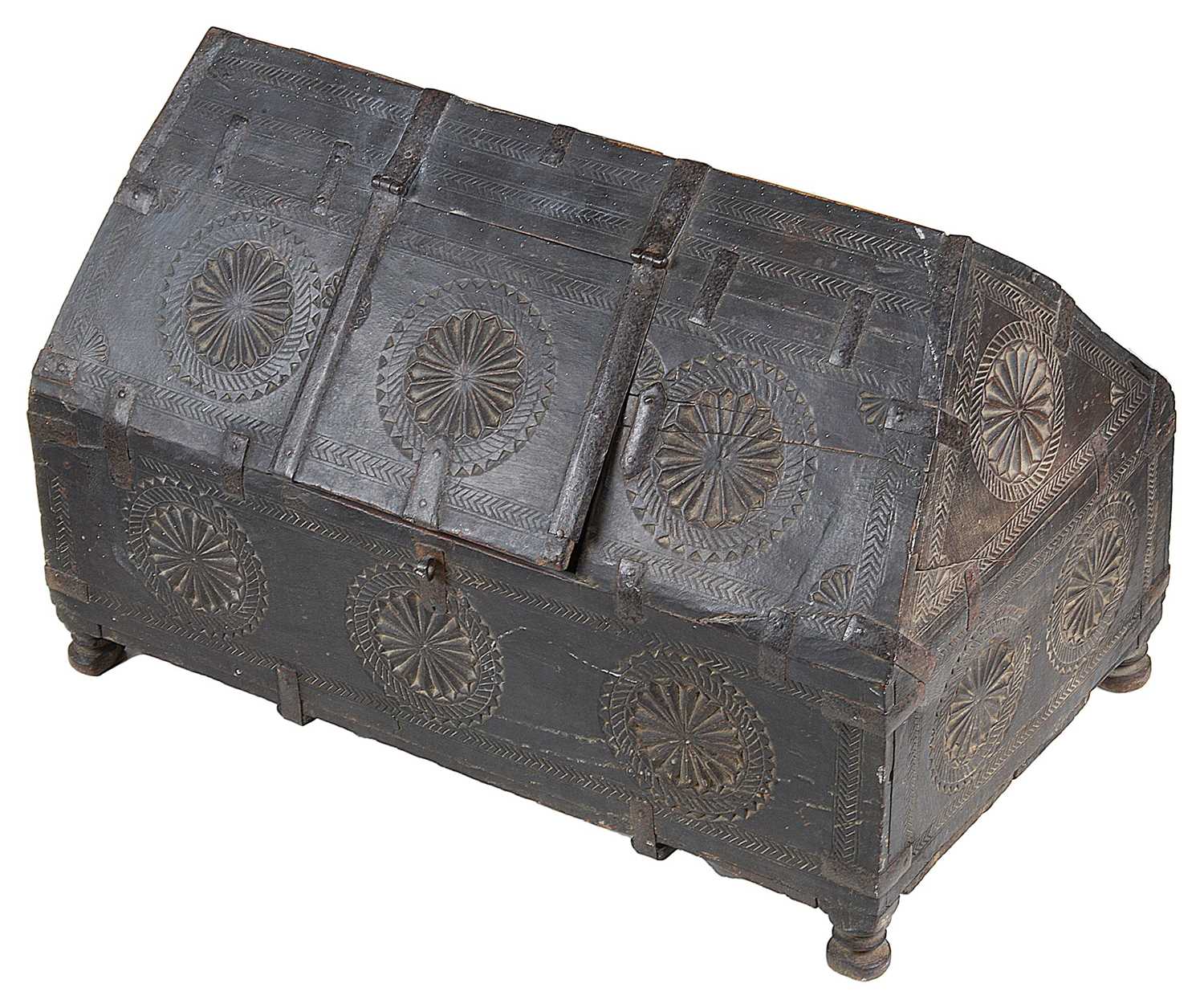 Lot 203 - A TRIBAL DOWRY BOX