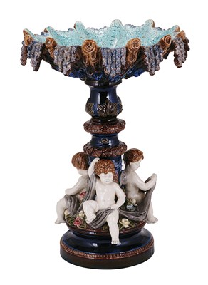 Lot 7 - A CONTINENTAL MAIOLICA CENTREPIECE BOWL