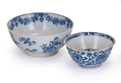 Lot 27 - TWO BOWLS, ONE PROVINCIAL PROBABLY WANLI, THE OTHER QIANLONG