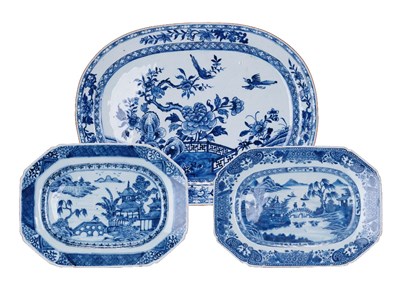 Lot 32 - AN OVAL SERVING DISH AND TWO CANTED RECTANGULAR DISHES, QIANLONG