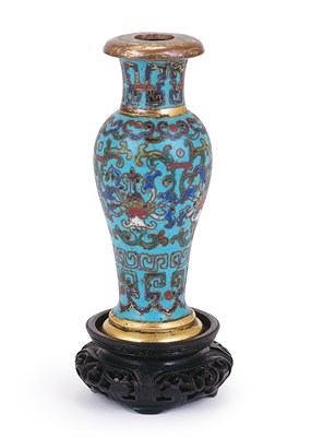 Lot 54 - A SMALL CHINESE CLOISONNE BALUSTER VASE SHAPED SECTION