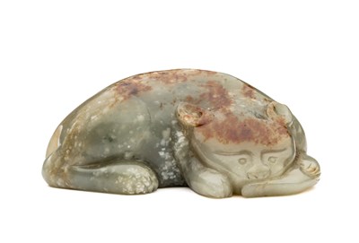 Lot 53 - A CHINESE CELADON JADE CAT AND MOUSE GROUP, LATE MING/EARLY QING DYNASTY