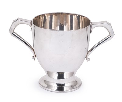 Lot 156 - A GEORGE V SILVER CUP