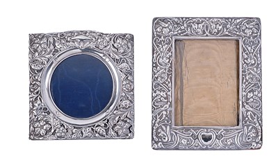 Lot 181 - AN EDWARDIAN SILVER-MOUNTED PHOTOGRAPH FRAME