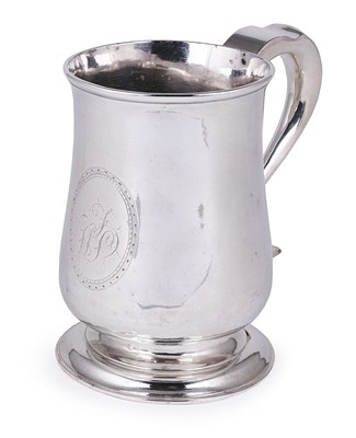 Lot 244 - A GEORGE III SILVER MUG