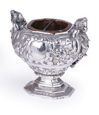 Lot 255 - AN ITALIAN SILVER ALTAR VASE