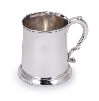 Lot 270 - A GEORGE II SILVER MUG