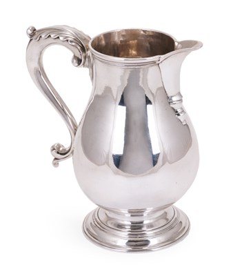 Lot 276 - A GEORGE II SILVER BEER JUG