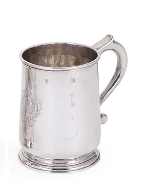 Lot 281 - A GEORGE II SILVER MUG